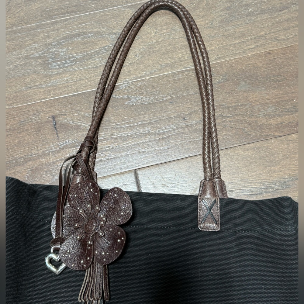 Brighton Canvas Tote - Picture 6 of 15